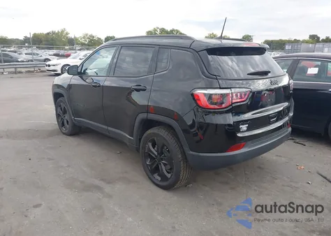 2018 Jeep Compass Altitude 4X4 from USA, damaged, VIN 3C4NJDBB7JT298642